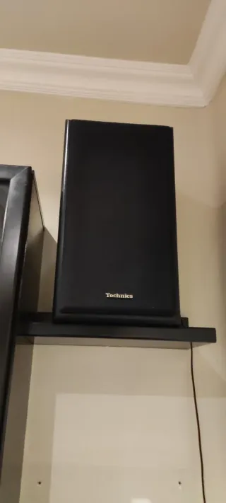 2Altavoz +equipo de música con tocadiscos Technics