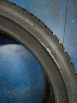 235/40R19 96V M+S Invierno Firestone