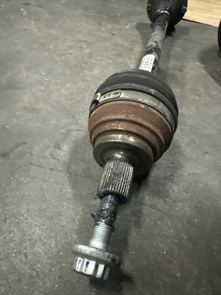 Palier Trasero Izquierdo 8P0501203