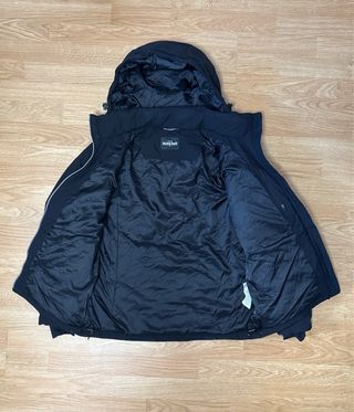 Chaqueta Montbell Plumas Negro Down Jacket.