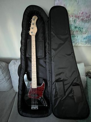 Bajo Sadowsky  metro Express