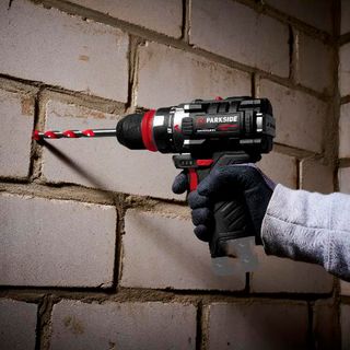 TALADRO PERCUTOR PERFORMANCE 45NM BATERÍA 5AH