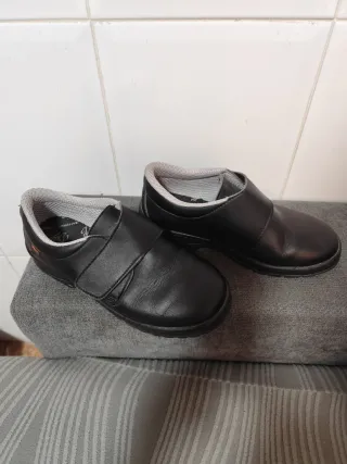 Zapatos niño velcro negros