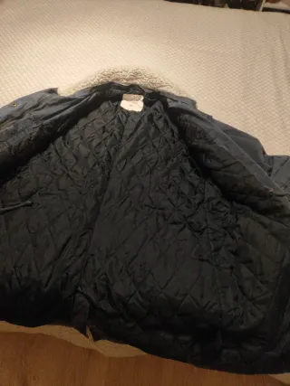 Parka abrigo azul con cuello blanco