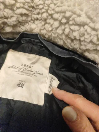 Parka abrigo azul con cuello blanco