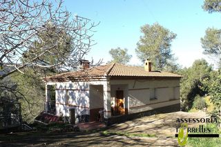 Chalet en venta en Torrelles de Llobregat