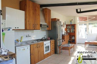 Chalet en venta en Torrelles de Llobregat