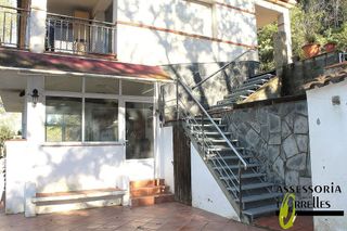 Chalet en venta en Torrelles de Llobregat