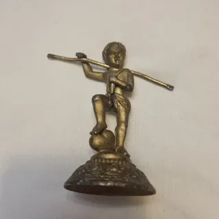 Figura latón niño campesino años 40