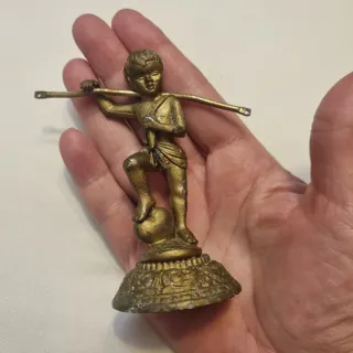 Figura latón niño campesino años 40