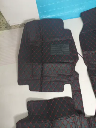 Alfombras Toyota Prius Negro/Rojo