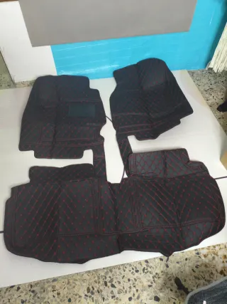 Alfombras Toyota Prius Negro/Rojo