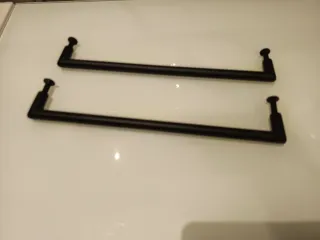 Tiradores negro mate 24cm precio de los dos.