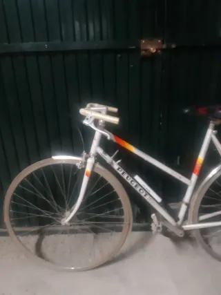 Bicicleta Clásica Peugeot Blanca