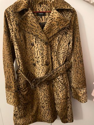Abrigo ANTEA Animal Print Talla M. nuevo, sin uso