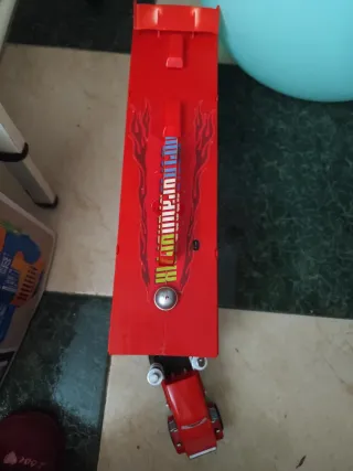 Camión Mack de Cars