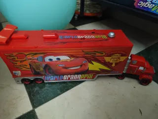 Camión Mack de Cars