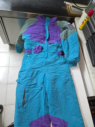 Mono de esquí multicolor