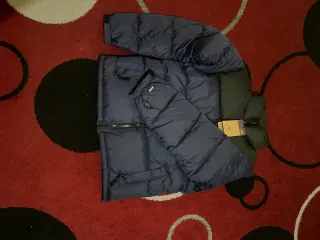 Chaqueta The North Face Azul y Negra