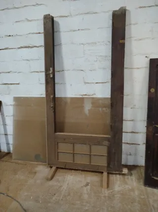 Puerta antigua de madera