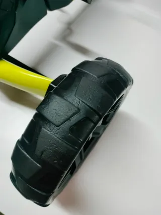 Coche de pedales BERG Raptor