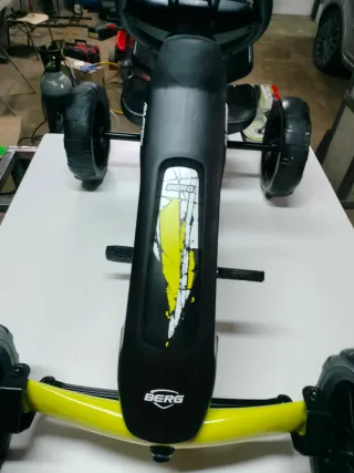 Coche de pedales BERG Raptor