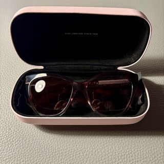 Gafas de sol de mujer de Tous en burdeos nuevas