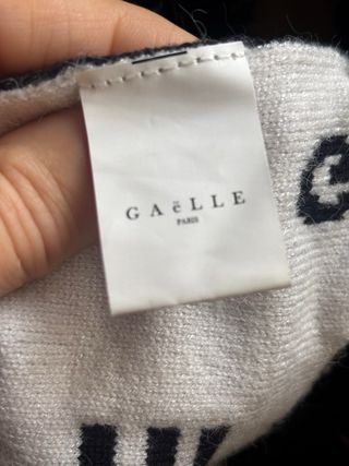 Sciarpa Gaelle Paris nera logo