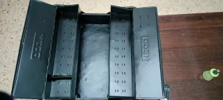 Caja de herramientas HEGG metálica