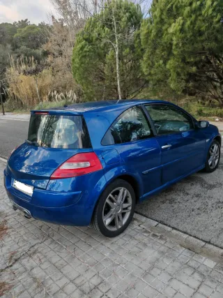 Renault Megane GT
