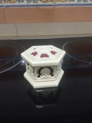 Cajita joyero tipo marfil