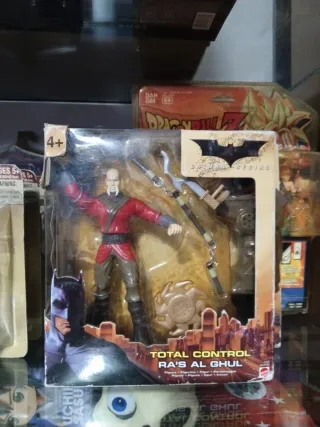Reliquia Figura Ra's Al Ghul Batman Begins