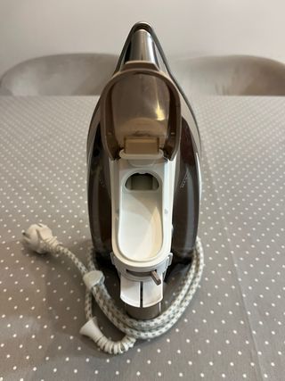 Plancha de ropa Rowenta 2700W