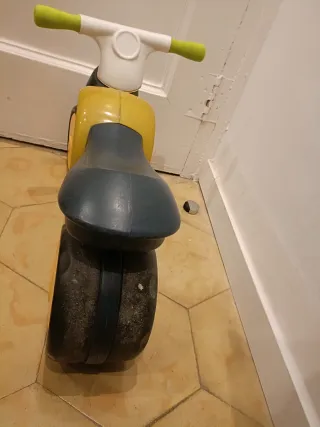 Moto correpasillos infantil