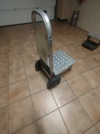 Carro de pesca pará la playa