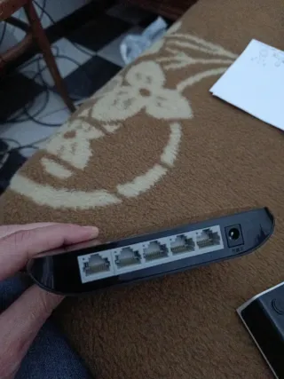 Pack 2 Switchs TP-Link TL-SF1008D y TL-1005D