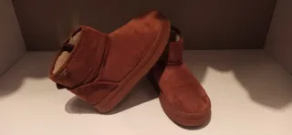 Botas Zara pelito tipo UGG marrones