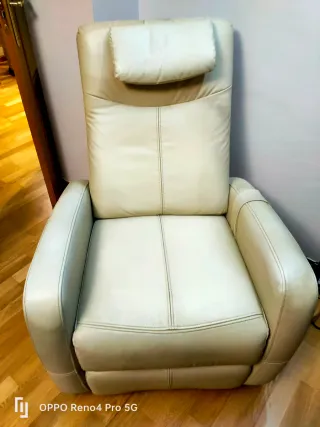 Sillón relax eléctrico piel beige, con maneta rota