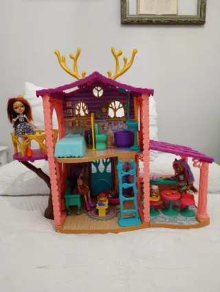 Casita de muñecas con accesorios