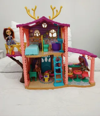 Casita de muñecas con accesorios