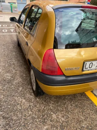 Renault Clio 1.9 Diesel 1998
