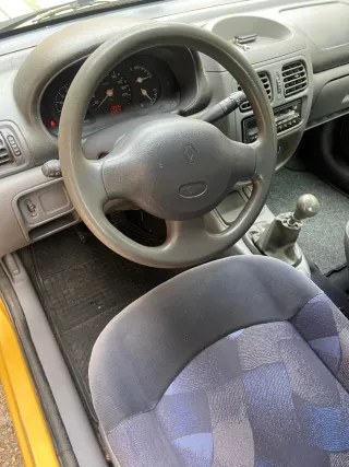 Renault Clio 1.9 Diesel 1998