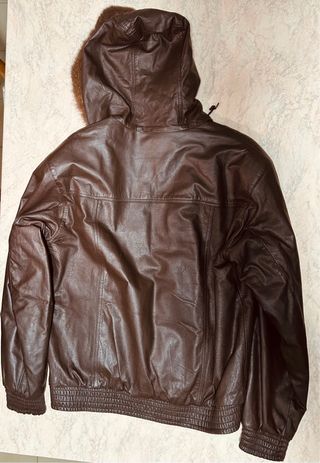 Giacca in pelle foderata in pelliccia