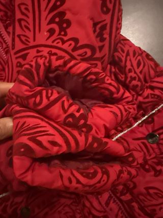 Anorak Desigual estampado fúcsia