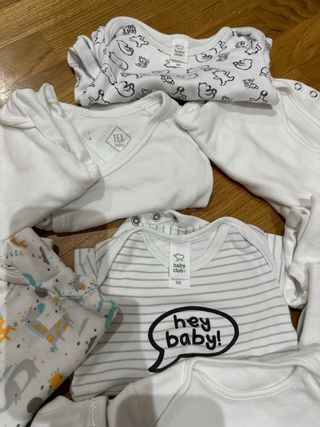 Lote bodies manga larga 3-6 meses 68 cm