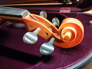 Viola construccion Checoeslovaka, 41cm.