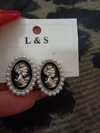 Orecchini vintage stile cameo