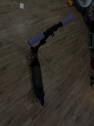 Patinete Oxelo lila y negro