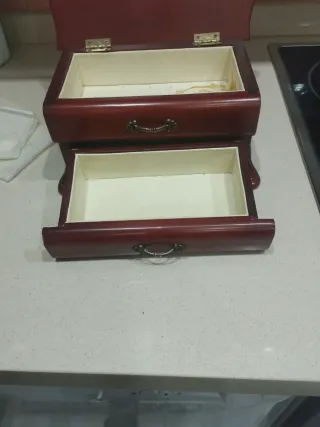 Joyero antiguo madera y latón