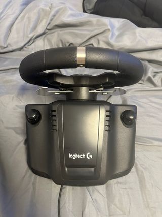 Volante Logitech G920 con Pedales